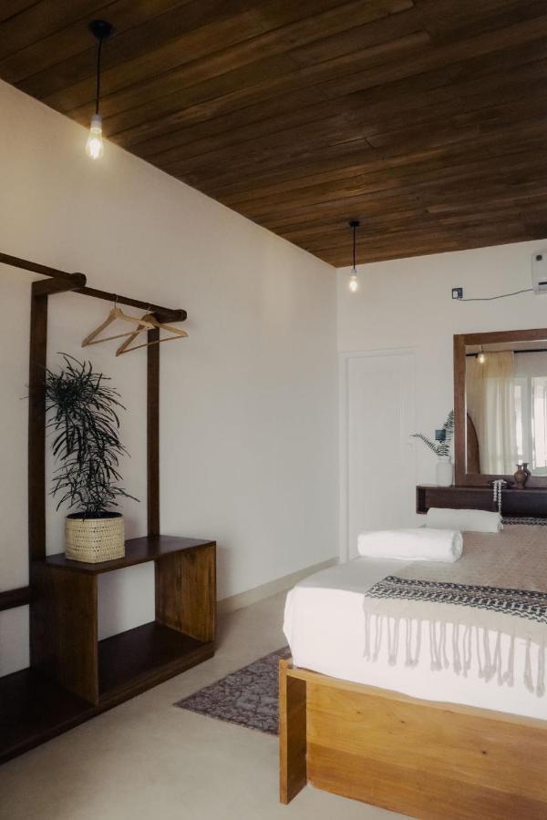 Hotel New- Gitano Surf Beachfront Ahangama Esterno foto