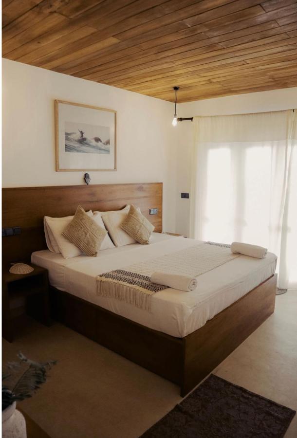 Hotel New- Gitano Surf Beachfront Ahangama Esterno foto