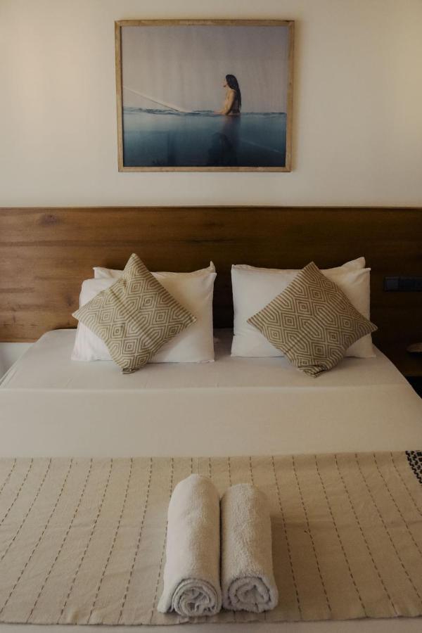 Hotel New- Gitano Surf Beachfront Ahangama Esterno foto
